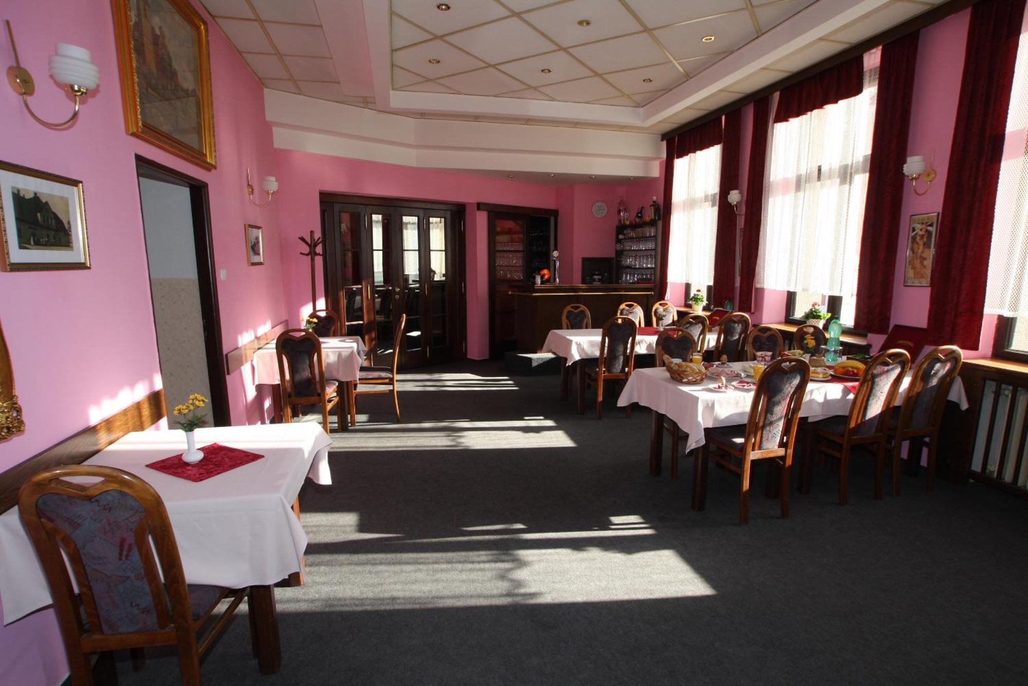 Hotel Srejber Červený Kostelec Zewnętrze zdjęcie