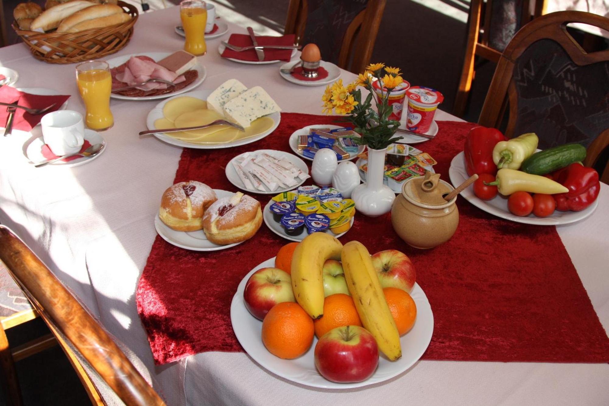 Hotel Srejber Červený Kostelec Zewnętrze zdjęcie