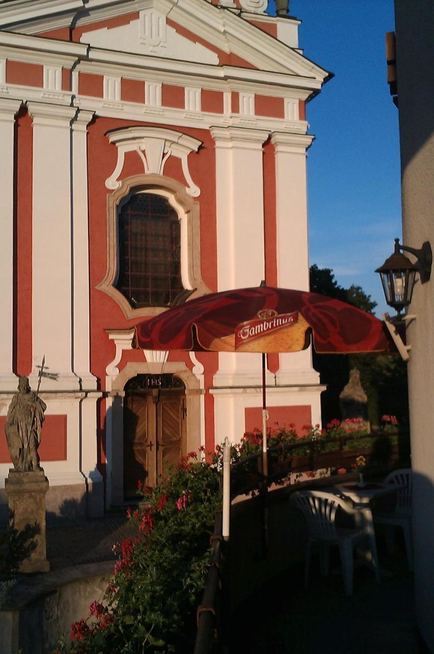 Hotel Srejber Červený Kostelec Zewnętrze zdjęcie